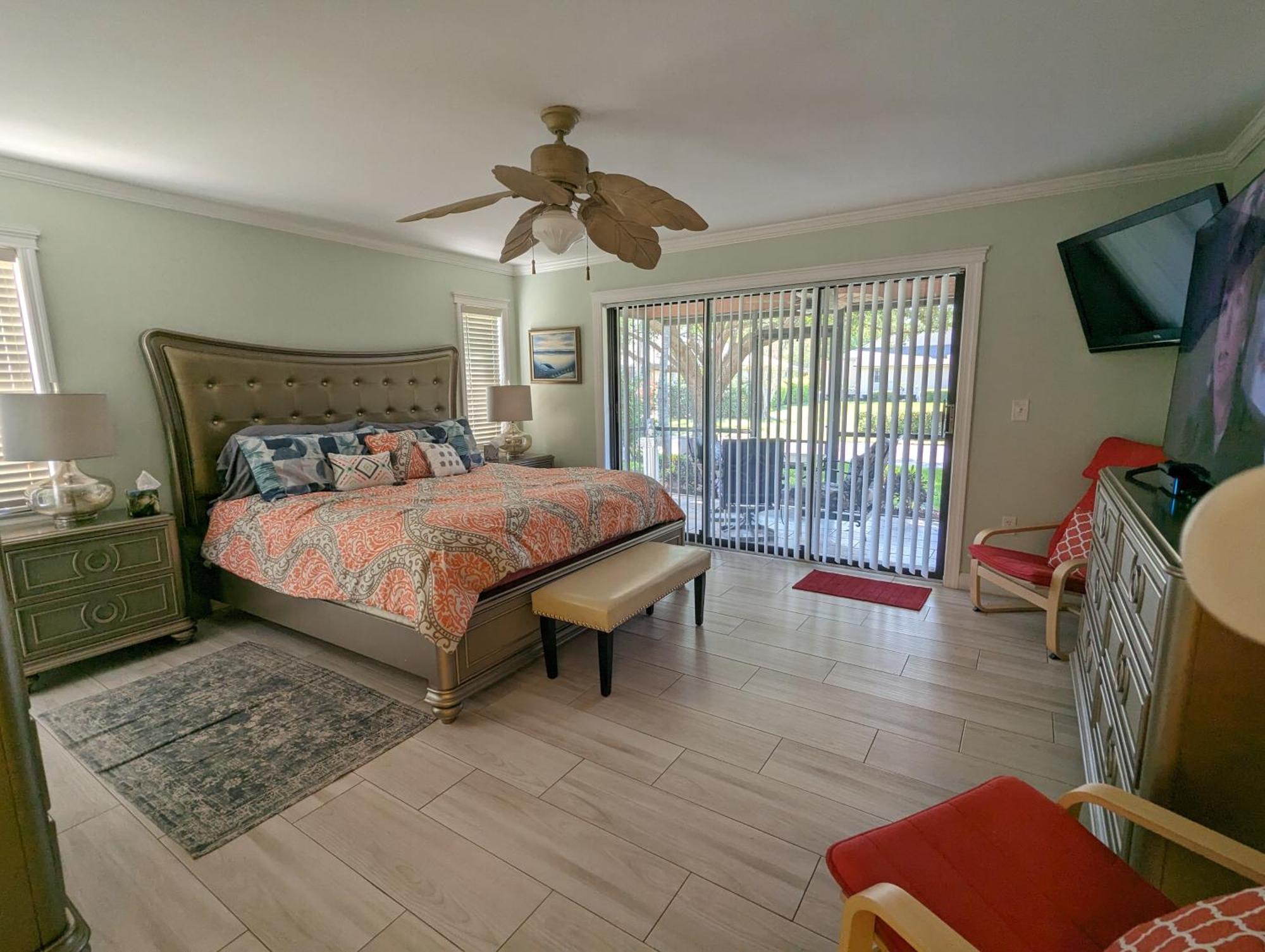 Lux On Beautiful Palmer Ranch Villa