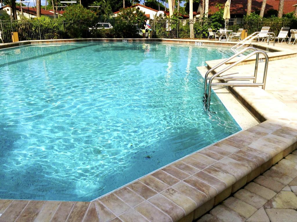 Lux On Beautiful Palmer Ranch Villa Vamo