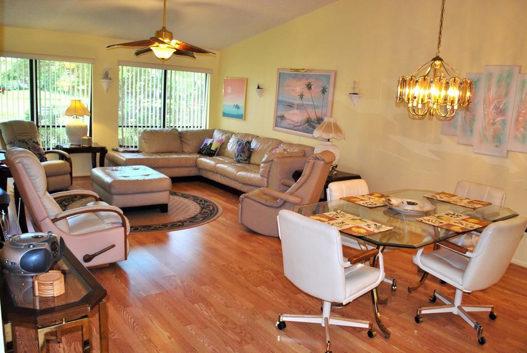 Lux On Beautiful Palmer Ranch Villa Vamo